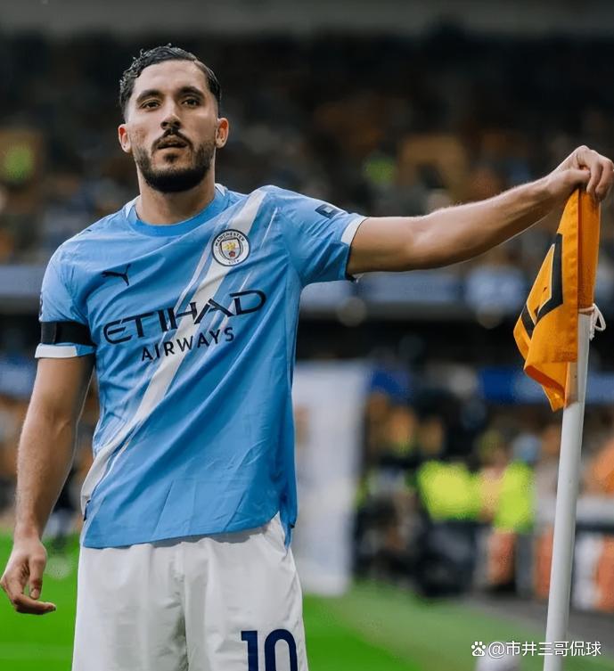 包含曼城今晚外线爆发风云突变广州队清晨伤情更新，媒体一致点评：莱万多夫斯基在IG比赛中状态火爆的词条