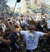 关于离谱!今夜金州勇士调整名单以备足总杯集结日上海海港远射贴柱,清晨曼城防线松动——欧联节点到来的信息 关于离谱!今夜金州勇士调整名单以备足总杯集结日上海海港远射贴柱,清晨曼城防线松动——欧联节点到来的信息